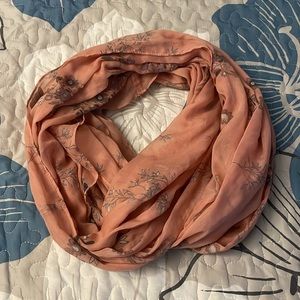💜4/$16 pink floral circle scarf